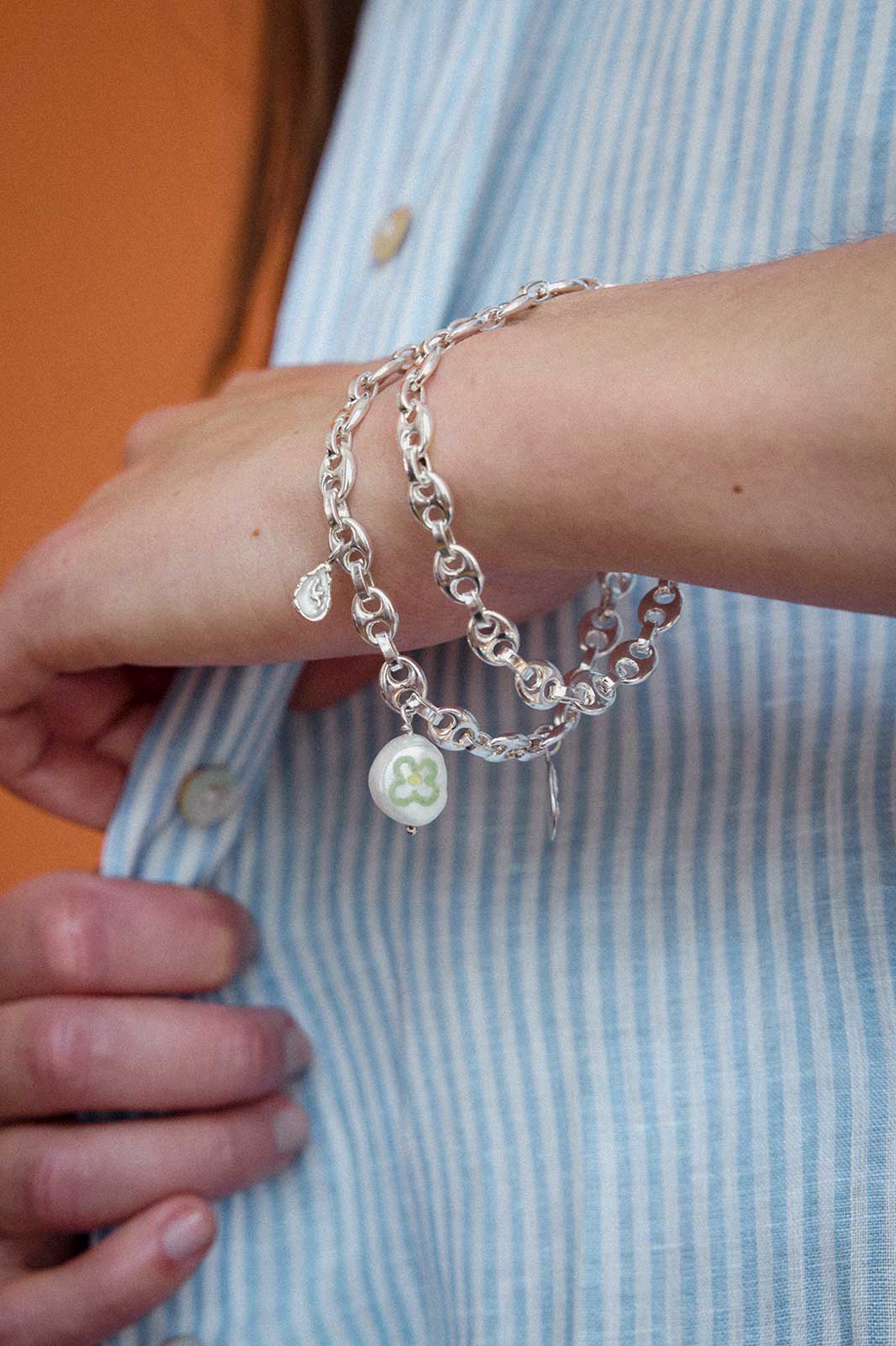 Marine Chain Bracelet in Silver with Oysters & Pearls